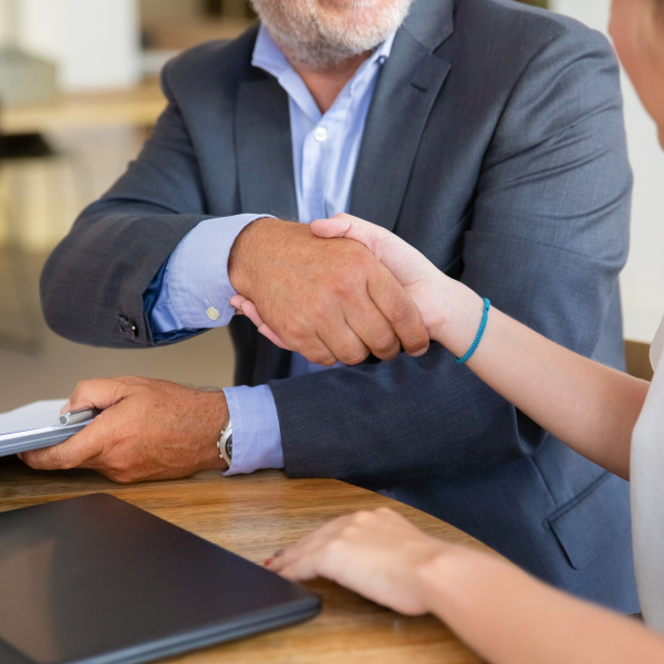 Izstop in ne prodaja lastnega deleža je dobra možnost prenosa lastništva
